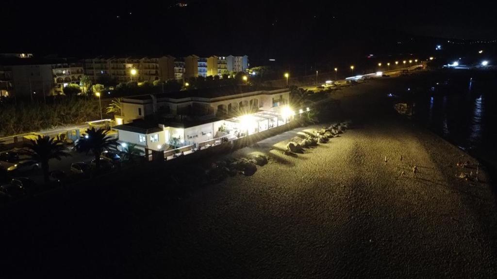 Hotel Ristorante La Lampara Gizzeria Εξωτερικό φωτογραφία